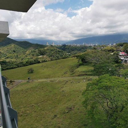 Hermoso Y Amplio Apartamento Cerca Del Parque Deportivo Ibagué Екстериор снимка