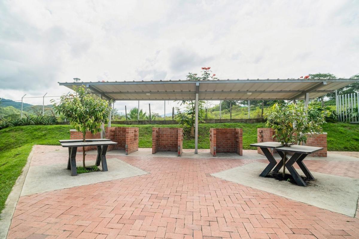 Hermoso Y Amplio Apartamento Cerca Del Parque Deportivo Ibagué Екстериор снимка